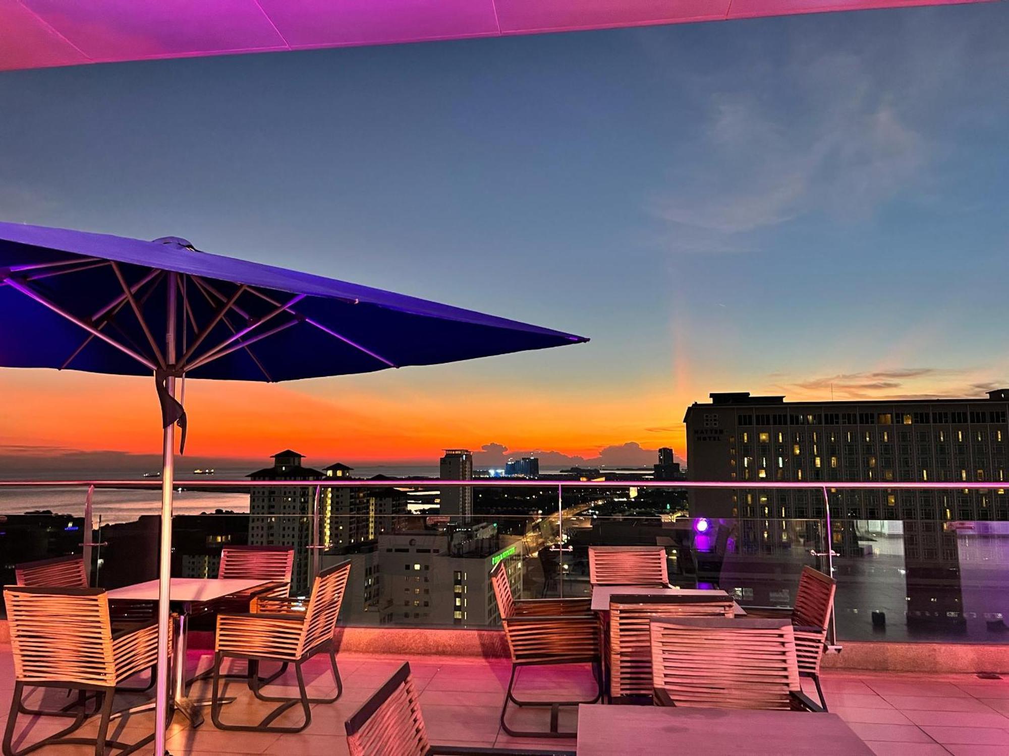 Asia Melaka Hotel Managed By The Straits Hotel & Suites Экстерьер фото