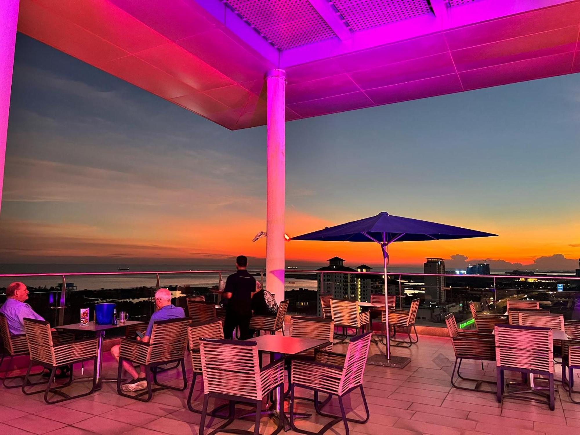 Asia Melaka Hotel Managed By The Straits Hotel & Suites Экстерьер фото